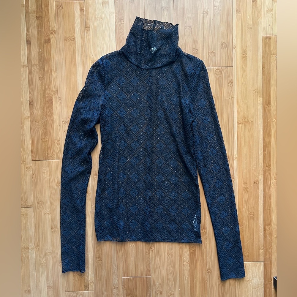 FREE PEOPLE - Elegant Black Lace Long Sleeve Top